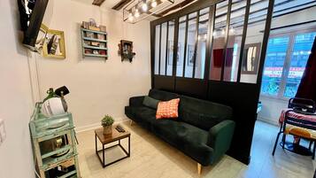 City Studio | Living area