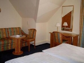 1 bedroom, rollaway beds, free WiFi