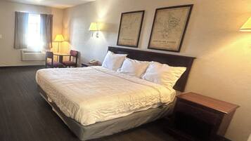 Habitación, 1 cama de matrimonio grande, no fumadores | Tabla de planchar con plancha, wifi gratis, ropa de cama