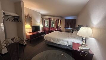 Chambre, 1 très grand lit, non-fumeur, baignoire à jets | Baignoire à hydromassage