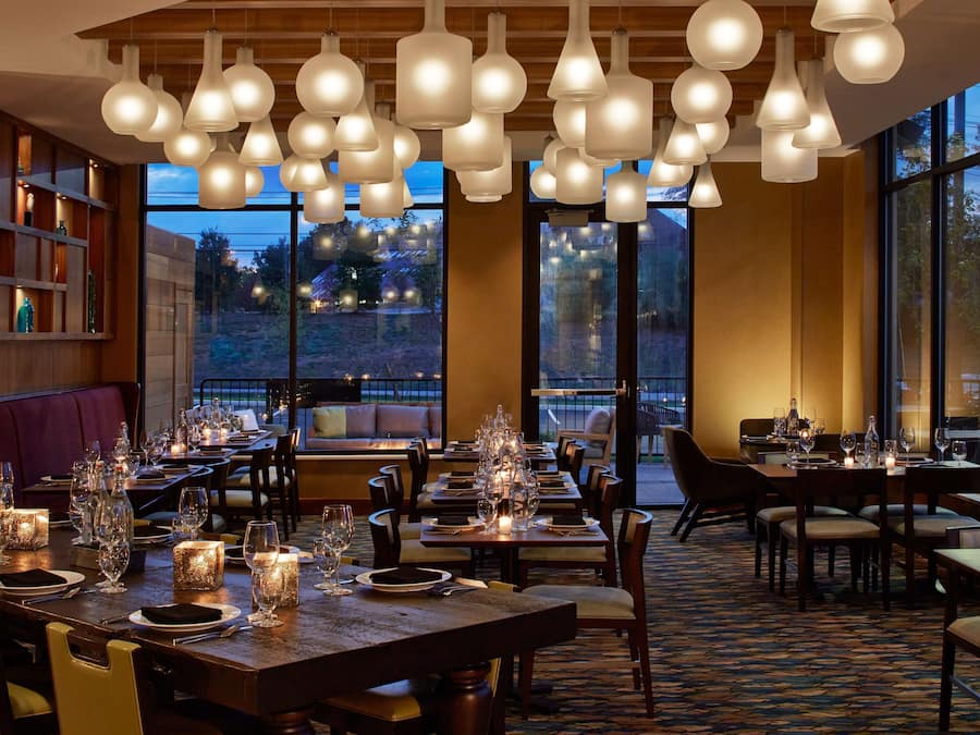 Breakfast and dinner served