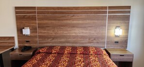 Desk, free WiFi, bed sheets - Victorian Inn (Midland)