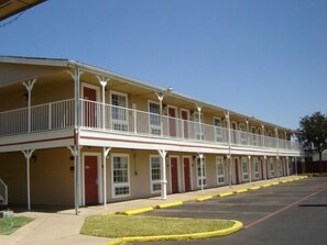 Aparcamiento sin asistencia gratuito