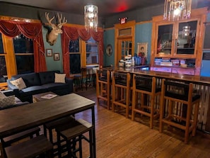 Wine bar - The Oliver House - Adults Only (Bisbee)