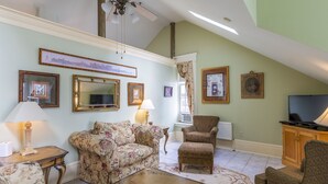 Executive-Penthouse, 1 King-Bett | Wohnzimmer