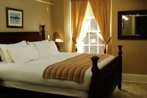 Superior Suite, 1 King Bed