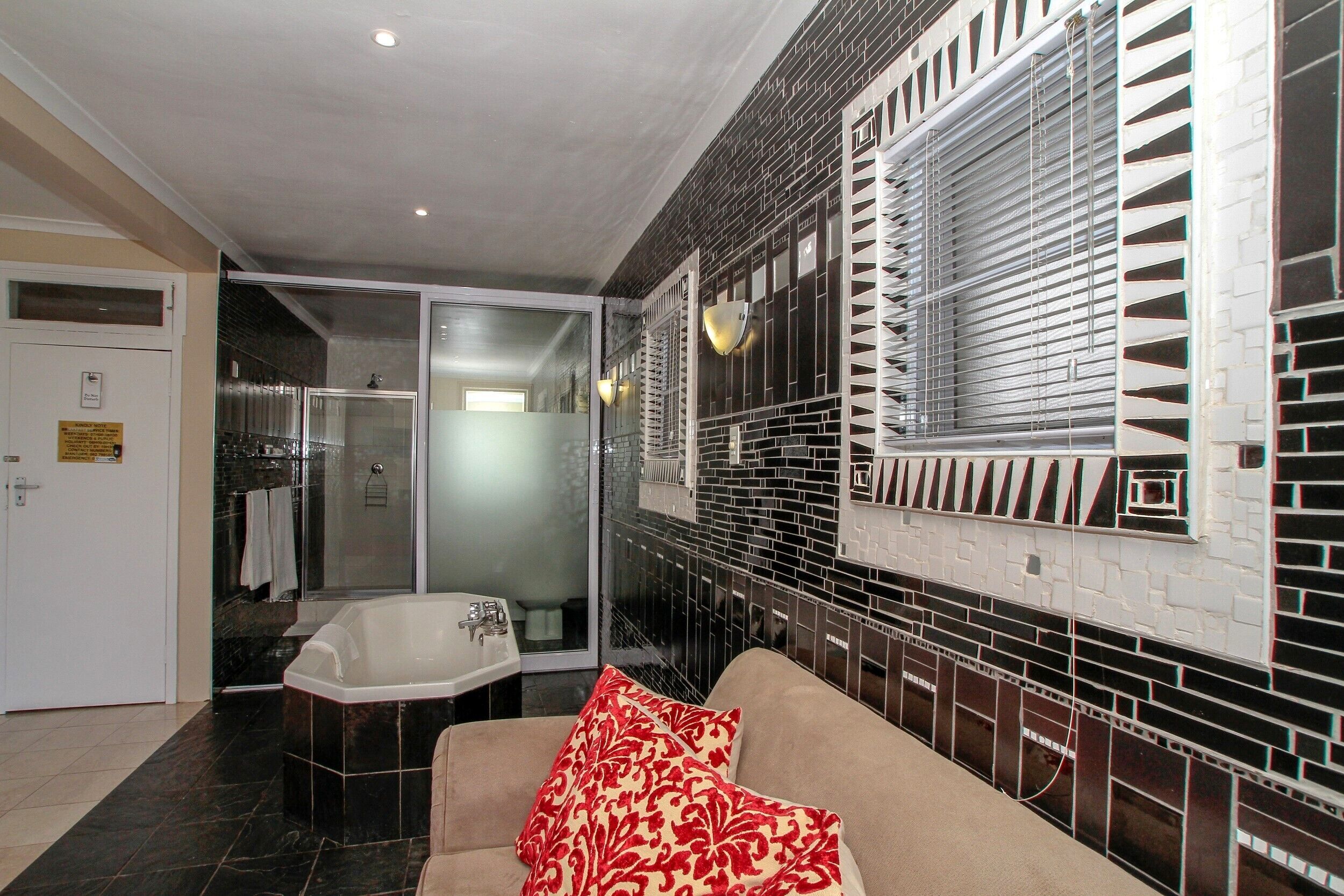 Photo - Chartwell Guest House