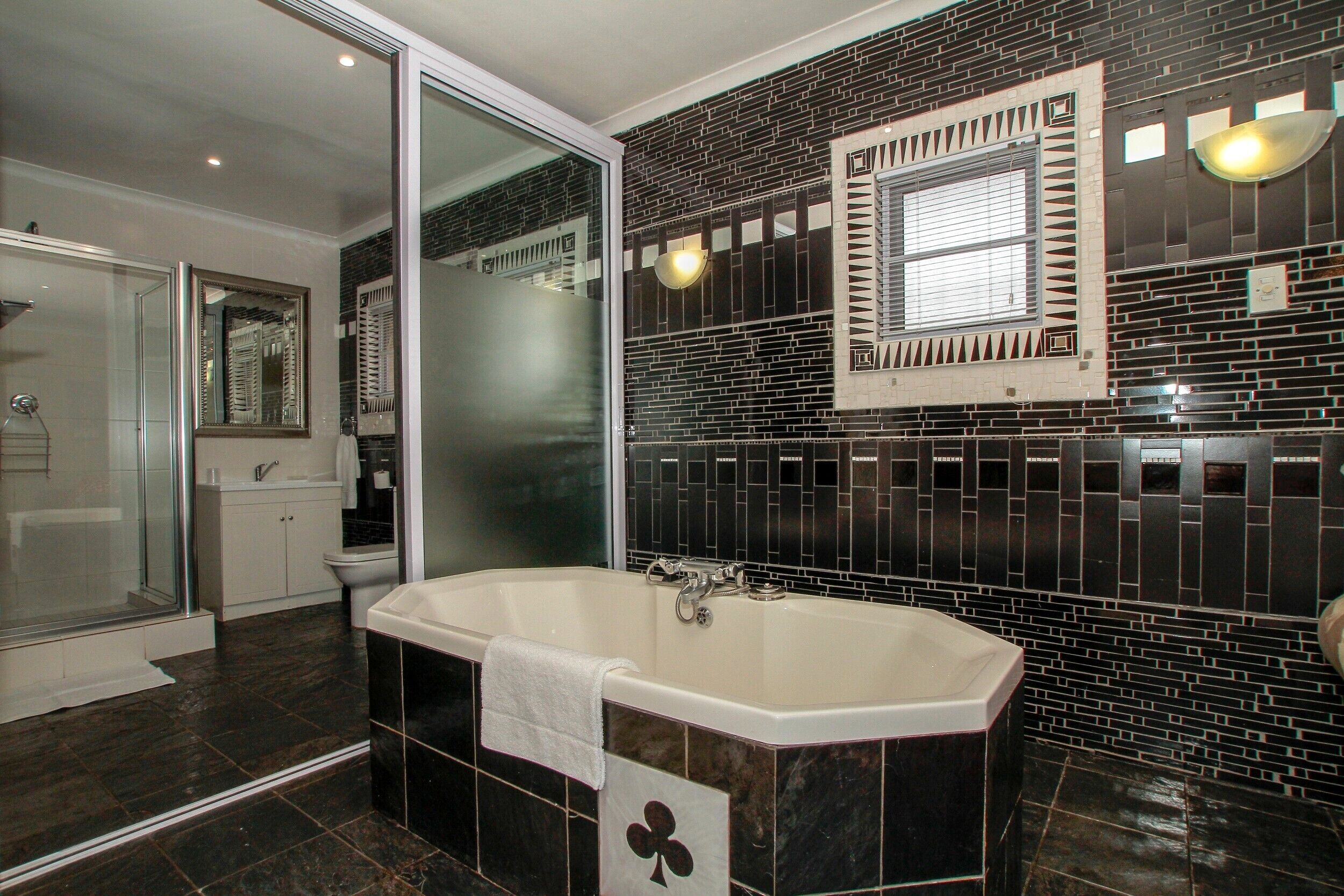 Photo - Chartwell Guest House