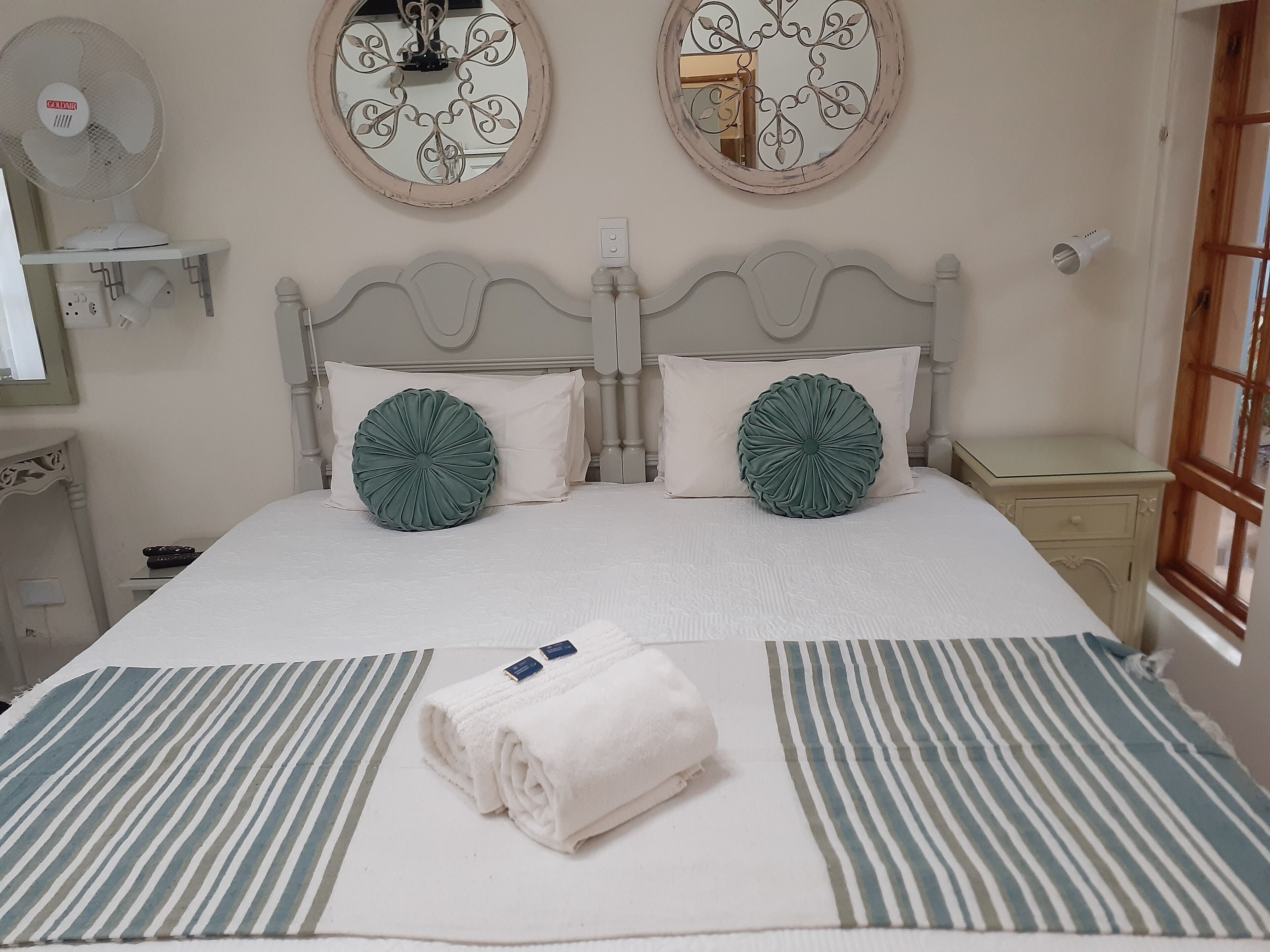 Double Luxury Room King size bed