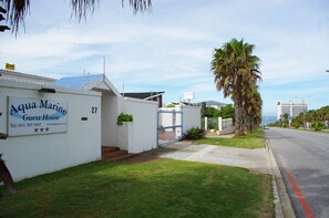 View from property - Aqua Marine Guest House (Gqeberha (Port Elizabeth))
