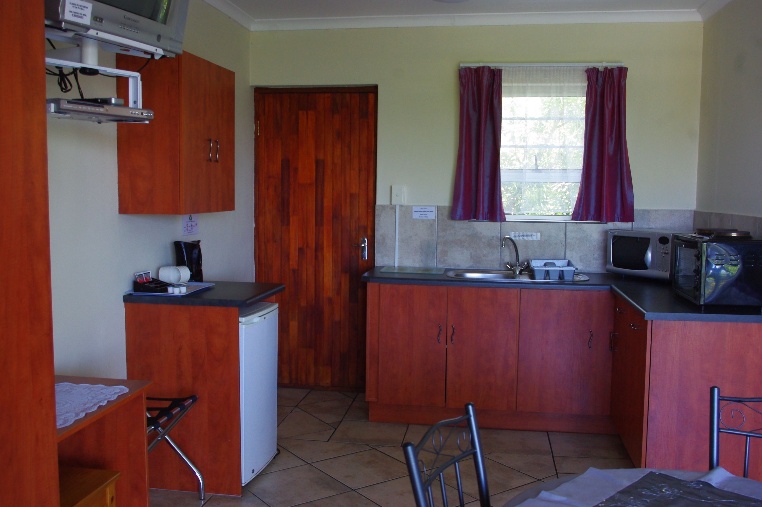 Chambre Standard Double ou avec lits jumeaux, balcon | Cuisine privée