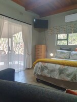 Comfort Studio, 1 Double Bed, Non Smoking, Garden View | Premium bedding, down comforters, individually decorated