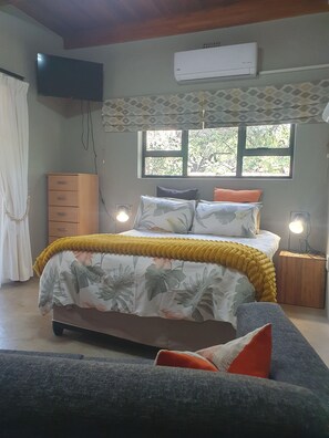 Comfort Studio, 1 Double Bed, Non Smoking, Garden View