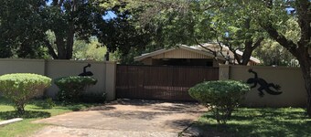Gecko Cottage