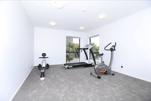 Sports facility - BKs Premier Motel Hamilton (Hamilton)
