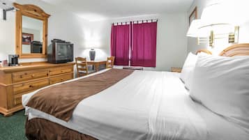 Chambre Standard, 1 très grand lit, non-fumeur | Bureau, lit d’appoint (supplément), accès au Wi-Fi (inclus)