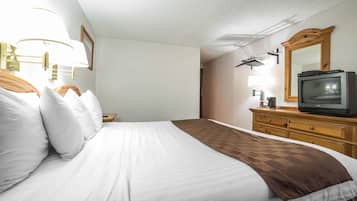 Standardzimmer, 1 King-Bett, Nichtraucher | Schreibtisch, Zustellbetten, kostenloses WLAN, Bettwäsche