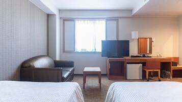 مكتب ومساحة عمل للكمبيوتر المحمول وواي فاي مجانًا وملاءات أسرّة