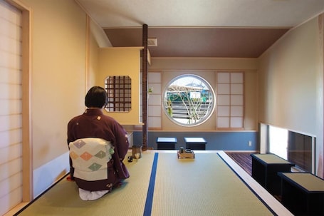 Lobby lounge. Hotel Bliss Villa Hasami
