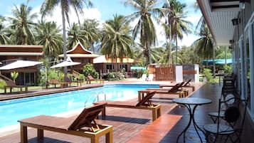 Outdoor pool, sun loungers