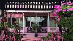 Terrace/patio - Paiwaan Resort (Pai)