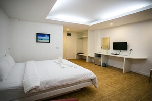 Deluxe dubbelrum | Minibar, skrivbord, gratis wi-fi och sängkläder