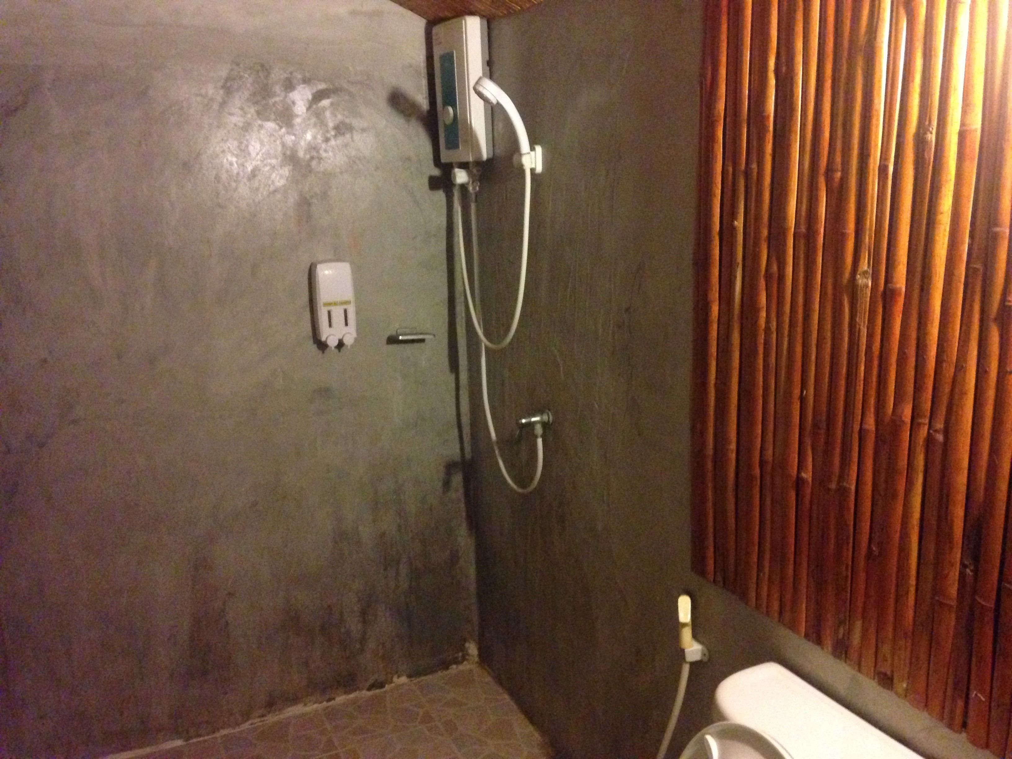 Standard Double Room, Fan | Bathroom | Shower, free toiletries, hair dryer, towels