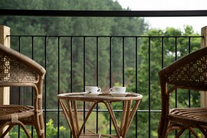 Deluxe Double or Twin Room | Balcony