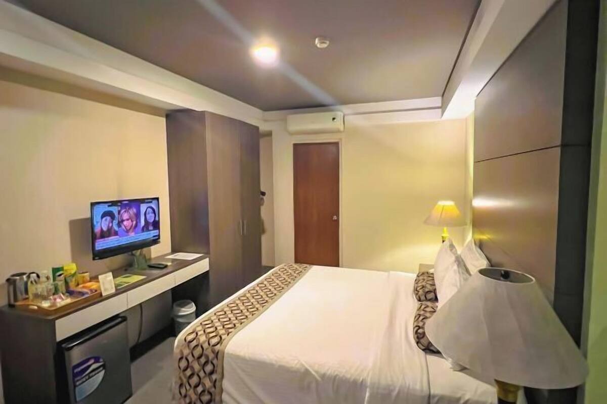 In-room safe, desk, iron/ironing board (on request), free WiFi