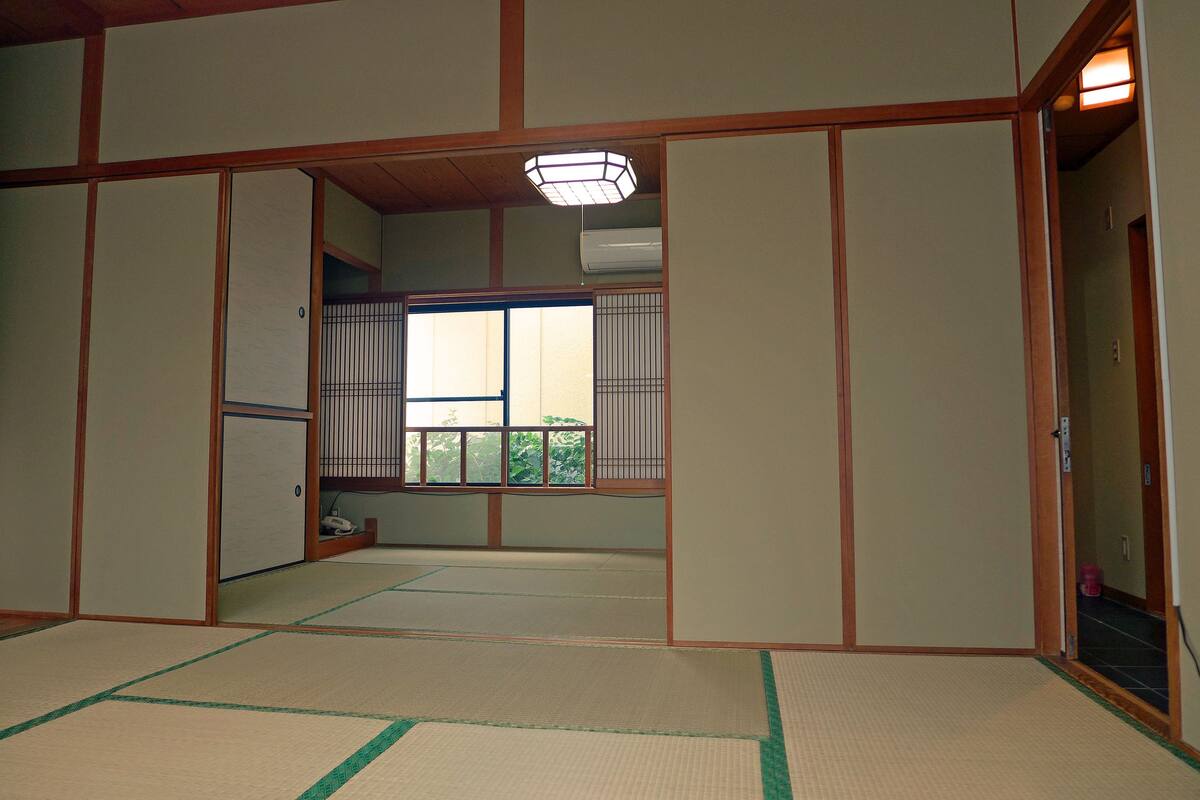 "TSURU & KAME" Japanese Family Room with Shared Bathroom