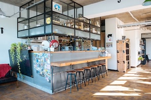 酒吧（店内）