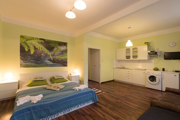 คอมฟอร์ทสตูดิโอ | เตารีด/โต๊ะรีดผ้า, Wi-Fi ฟรี