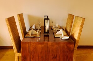 Dining - Sigiriya Lodge - Hostel (Avudangawa)