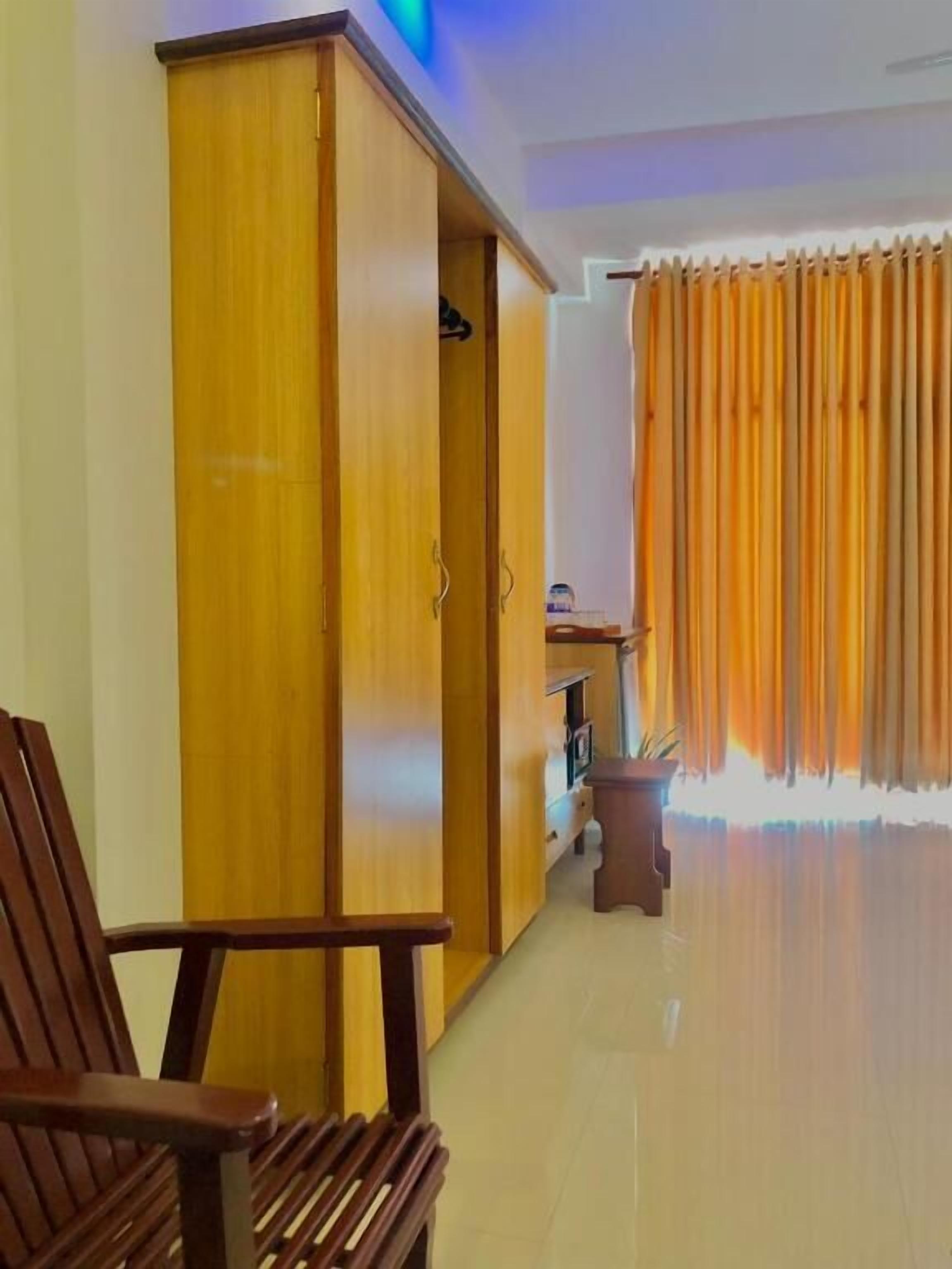 deluxe triple room | 1 bedroom, premium bedding, minibar, in-room safe