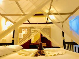 Deluxe Double Room, 1 Bedroom | Premium bedding, minibar, in-room safe, desk