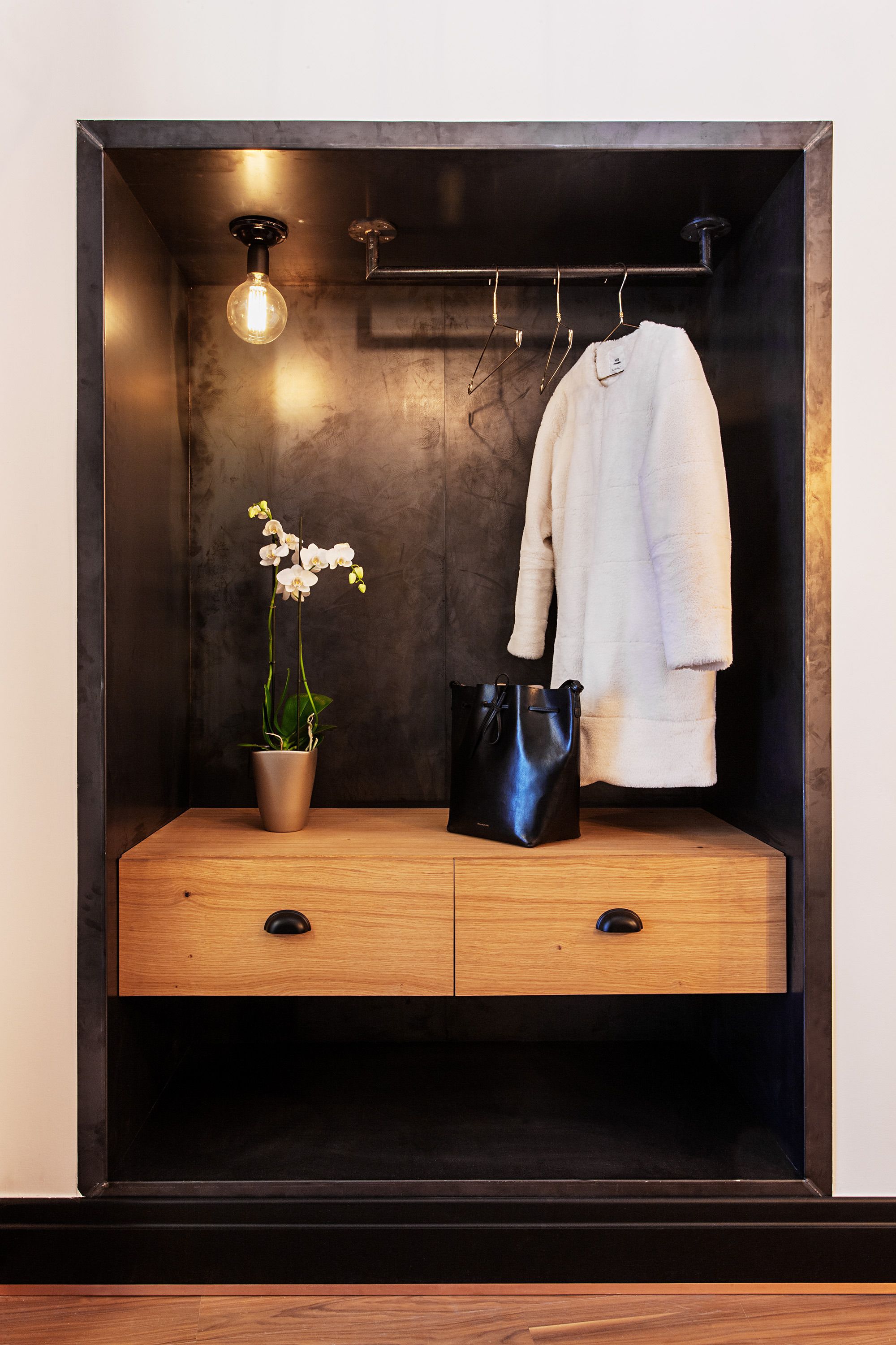 1 bedroom, premium bedding, minibar, in-room safe