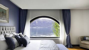 Junior-Suite, Seeblick, Annex (private garden Darsena) | Italienische Bettbezüge von Frette, hochwertige Bettwaren