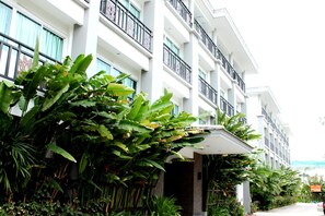 Exterior - 14Resort (Bangkok)
