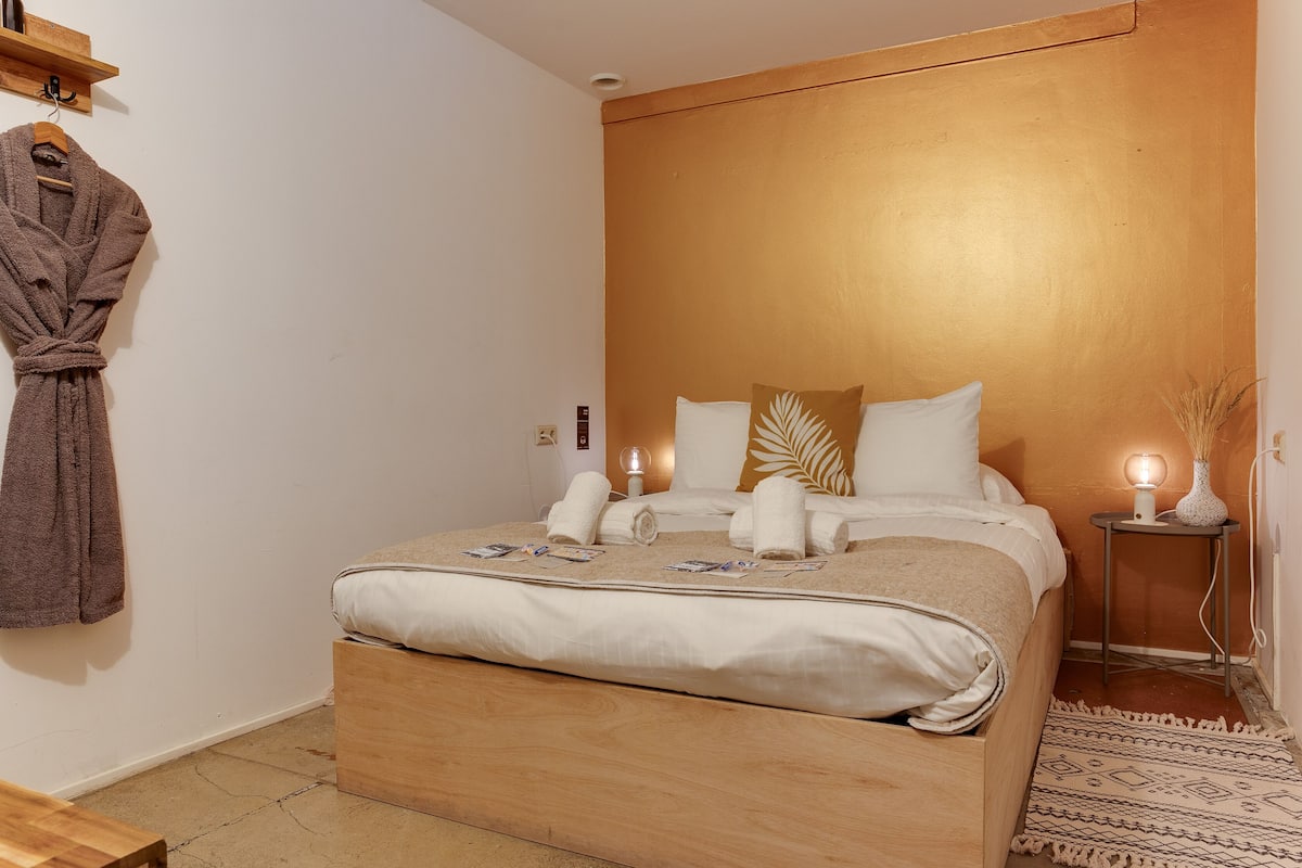 Cabin | Free WiFi, bed sheets