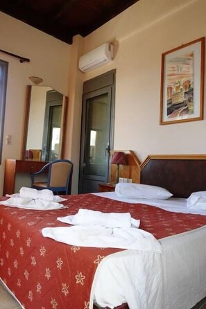 Huvila, 2 makuuhuonetta, merinäköala (Giorgos) | 2 makuuhuonetta, vauvansängyt, ilmainen Wi-Fi