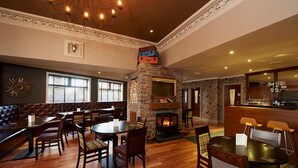 Breakfast, lunch and dinner served - The Corriegarth Hotel (Inverness)