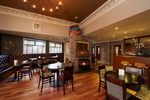 Breakfast, lunch, dinner served; British cuisine  - The Corriegarth Hotel (Inverness)