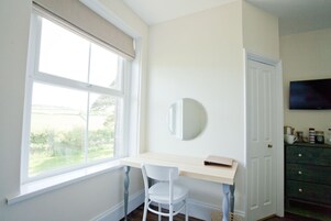 Deluxe Double or Twin Room, Garden View | Hypo-allergenic bedding, desk, soundproofing, iron/ironing board