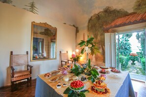Buffet - Villa Alta (San Giuliano Terme)