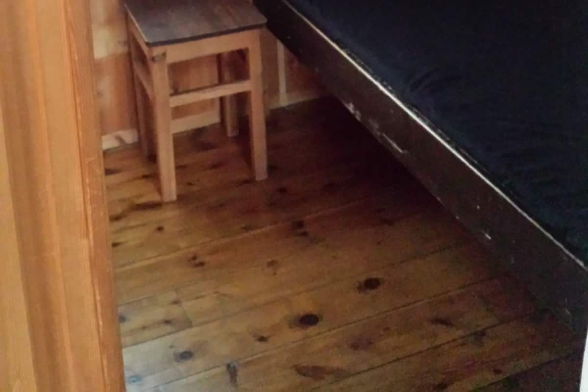 Standard Cabin, 1 Bedroom | Free cots/infant beds, rollaway beds