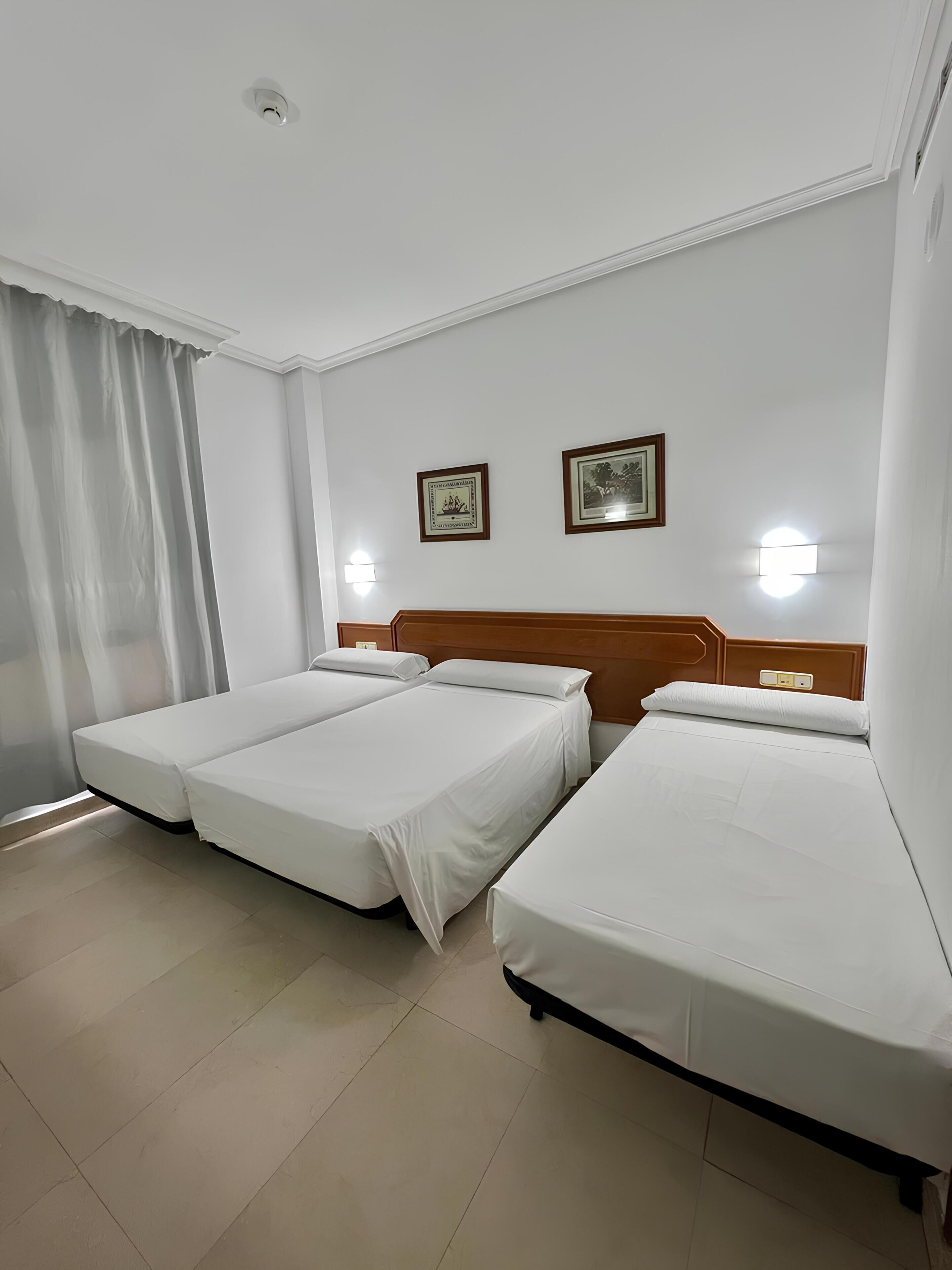 Photo - Hotel Humanes