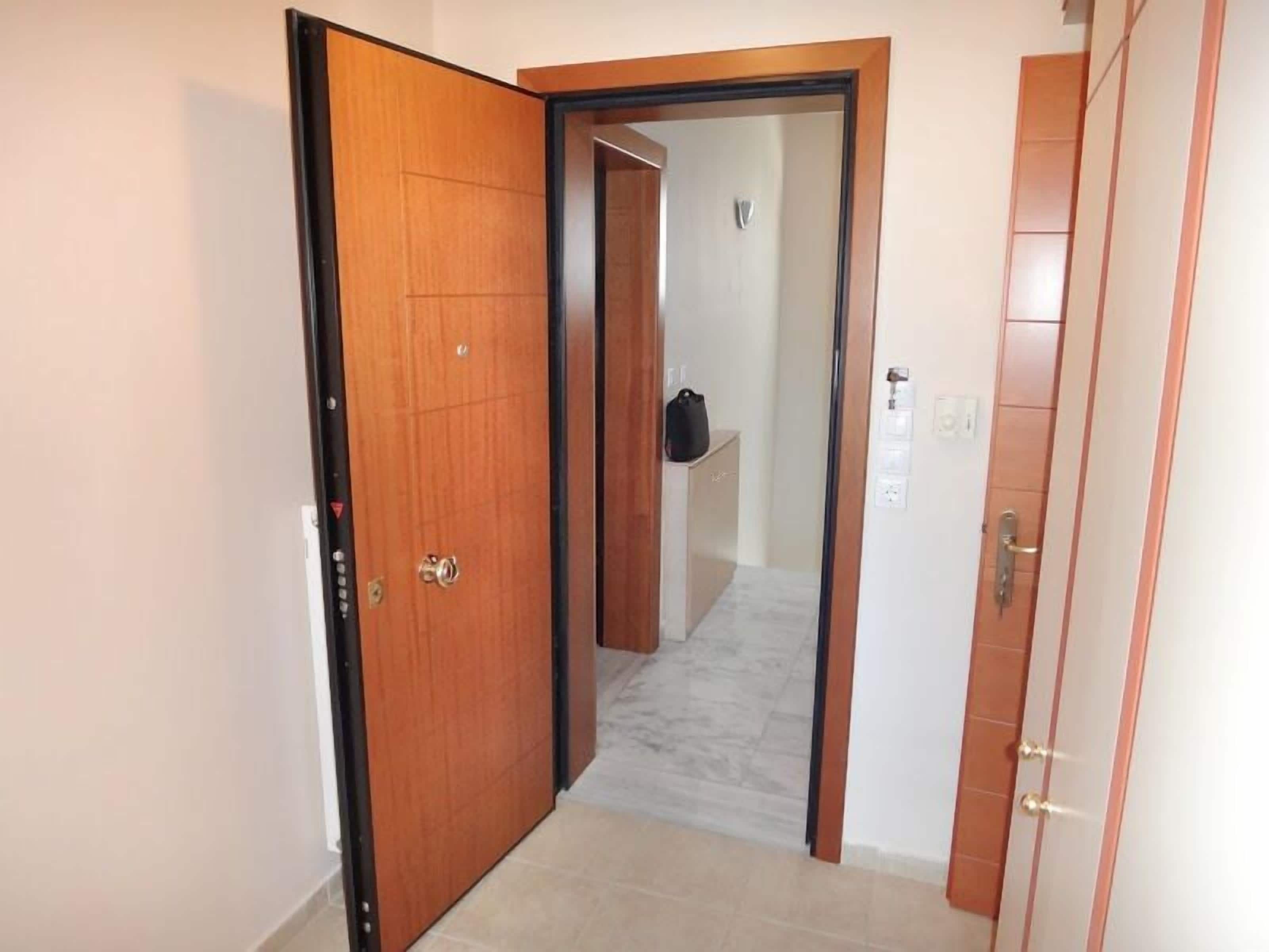 Superior Double Room | Living area | 32-inch plasma TV with satellite channels, TV