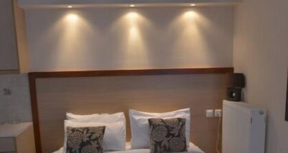 Midia Suites