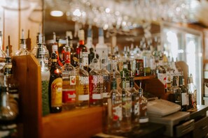Bar (on property) - Silver Rapids Lodge (Ely)