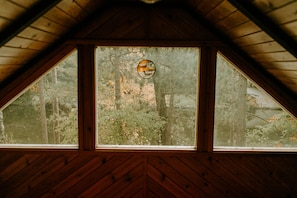 Loons Nest Cabin 2Bdrm, Lakeside, BBQ | Living area